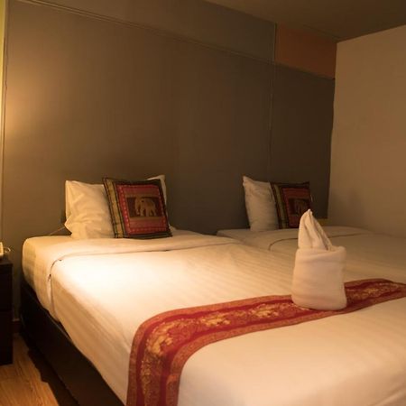 Admire Thonburi Hotel Bangkok Exterior foto