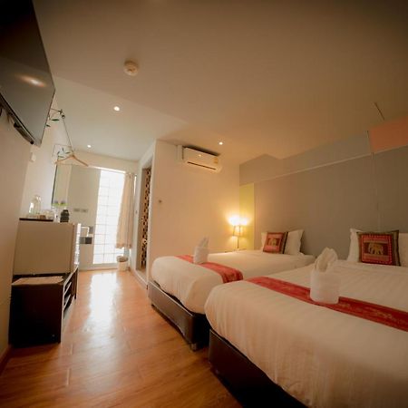 Admire Thonburi Hotel Bangkok Exterior foto