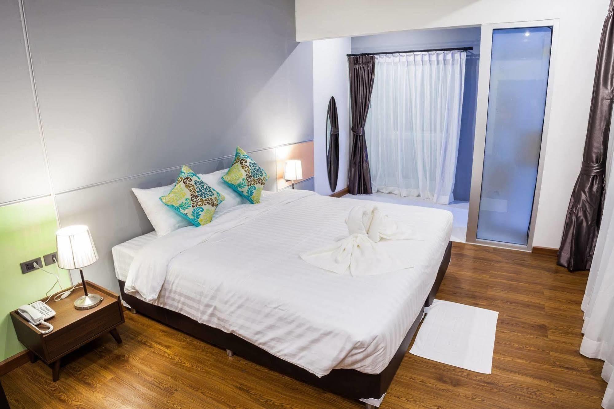 Admire Thonburi Hotel Bangkok Exterior foto
