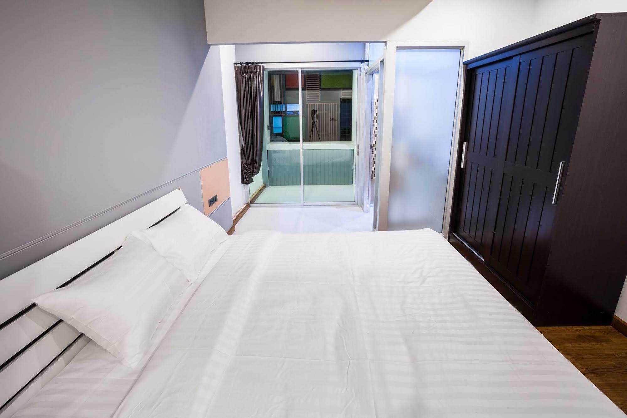 Admire Thonburi Hotel Bangkok Exterior foto